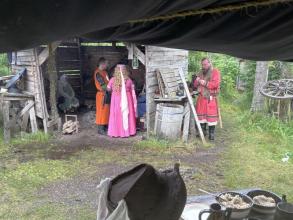 Koreaa väkeä